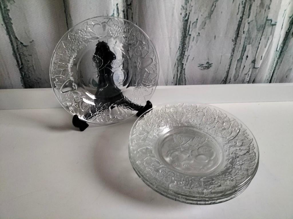 Vintage glazen bordjes met fruitmotief., Huis en Inrichting, Keuken | Servies, Ophalen of Verzenden, Bord(en), Overige stijlen