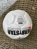 2 Nieuwe Derbystar Classic TT Voetballen - Maat 5, Maat XL, Ophalen of Verzenden, Nieuw, Bal