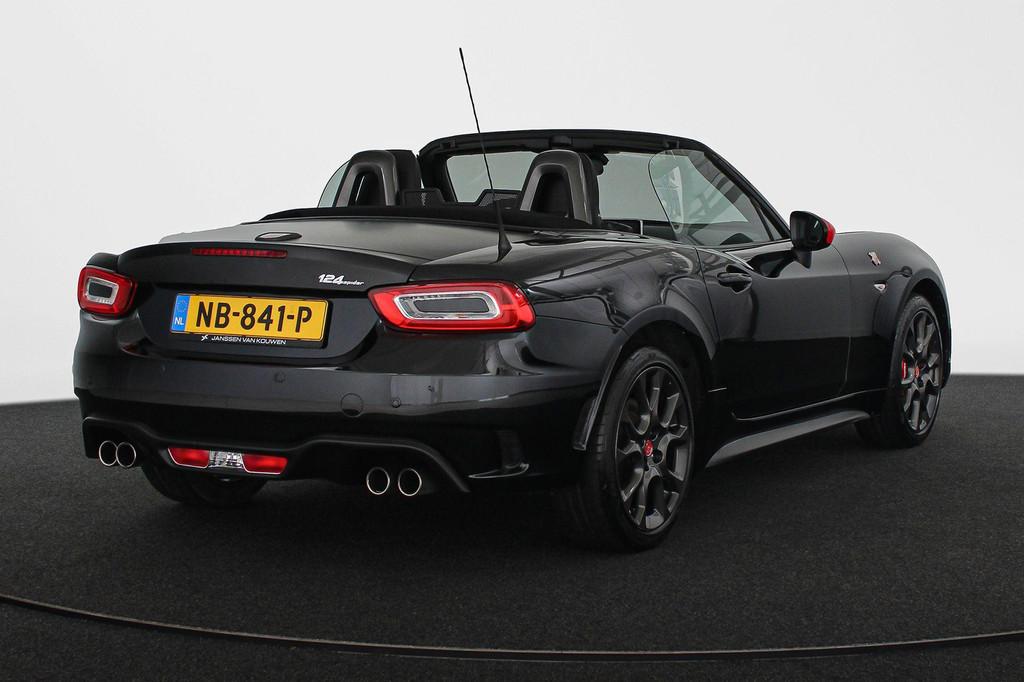 Abarth 124 Spider 1.4 MultiAir Turbo NL Auto / BOSE / Stoelv, Auto's, Abarth, Achterwielaandrijving, 4 cilinders, Cabriolet, Zwart