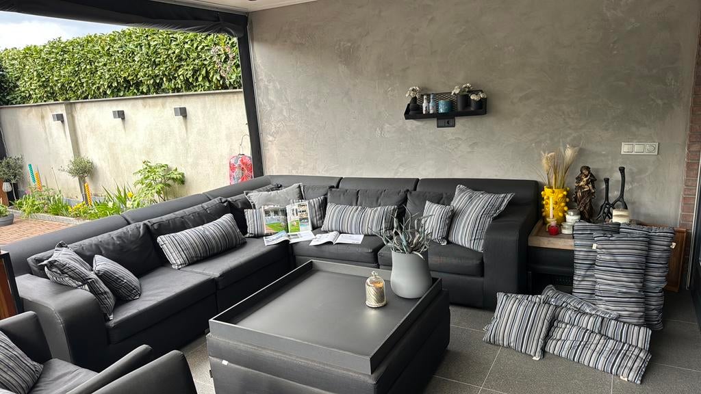 Borek loungebank met tafel en kussens, Ophalen of Verzenden, Zo goed als nieuw