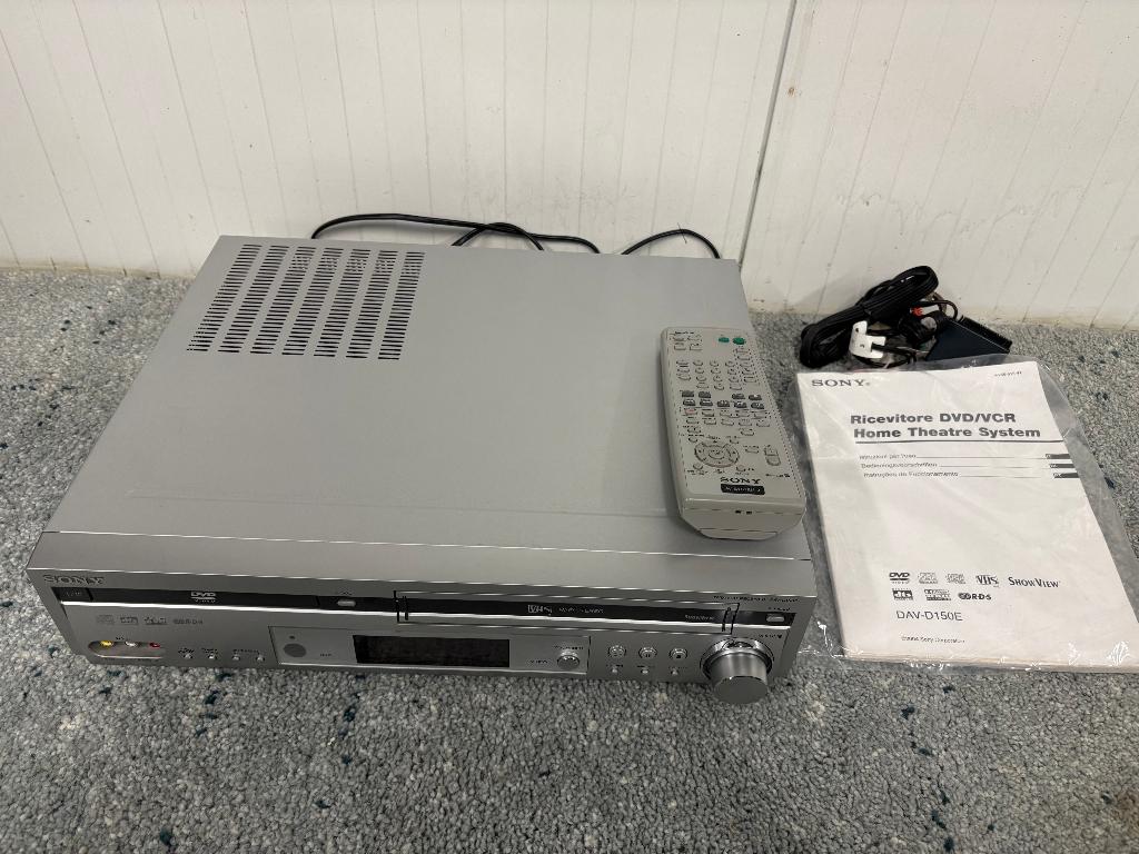 Sony Videorecorder & DVD-speler 2 in 1, Ophalen of Verzenden, Gebruikt, VHS-speler of -recorder
