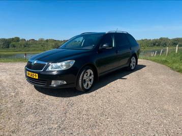 Skoda Octavia 1.2 TSI Combi 2010 Zwart beschikbaar voor biedingen