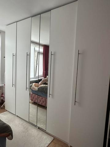 Ikea paxkast beschikbaar voor biedingen