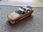 Welly Mercedes Benz E320 Notarzt 1/43, Ophalen of Verzenden, Zo goed als nieuw, Auto, Overige merken