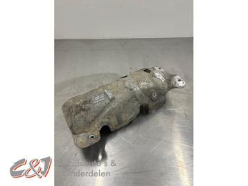 Hitteschild uitlaat van een Ford Transit Courier beschikbaar voor biedingen