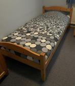 Grenen bed, Ophalen, Gebruikt, 90 cm, Eenpersoons