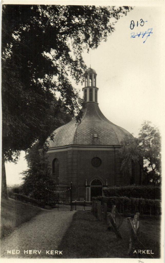 Ned Herv Kerk - Arkel - B-keus - ongelopen, Verzamelen, Ansichtkaarten | Nederland, Ongelopen, Noord-Brabant, Voor 1920, Ophalen of Verzenden