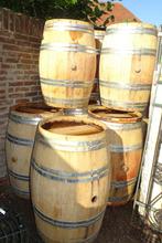 oude wijnvaten wijnvat vat vaten ton tonnen regenton kuipen, Ophalen