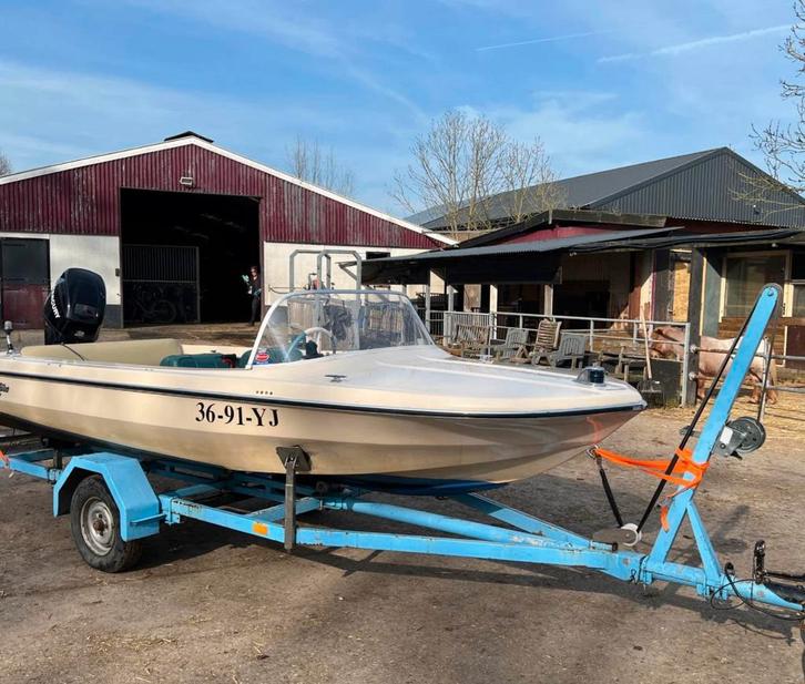 Boottrailer kantelbaar en met een lier., Watersport en Boten, Boottrailers, Gebruikt, Overige typen, Minder dan 6 meter, Kantelbaar