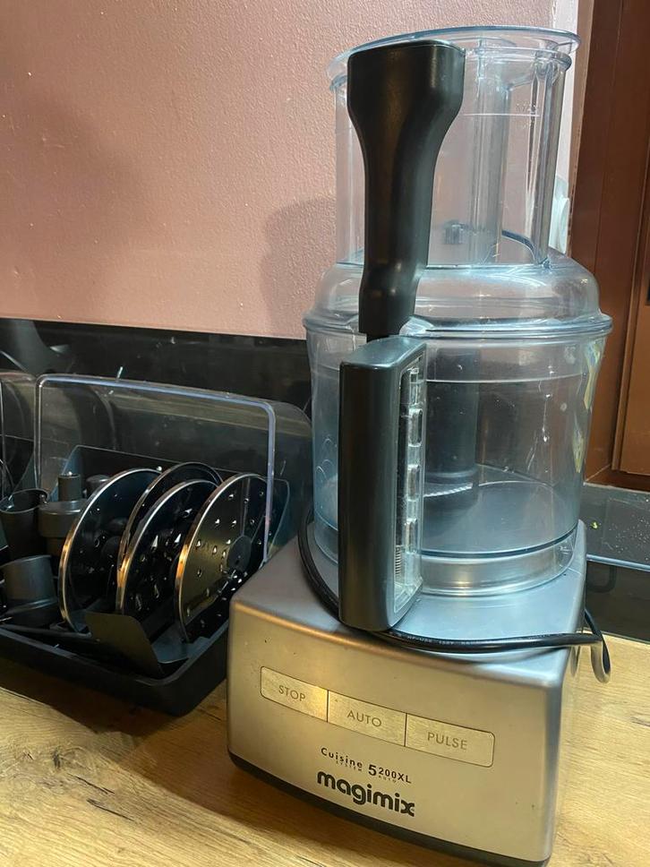 Magimix 5200XL - Complete set in nette staat, Witgoed en Apparatuur, Keukenmixers, Zo goed als nieuw, 4 liter of meer, 3 snelheden of meer
