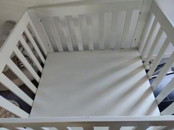 Babybox te koop beschikbaar voor biedingen
