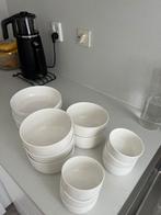 Action borden set, Huis en Inrichting, Keuken | Servies, Ophalen of Verzenden, Overige stijlen, Bord(en)