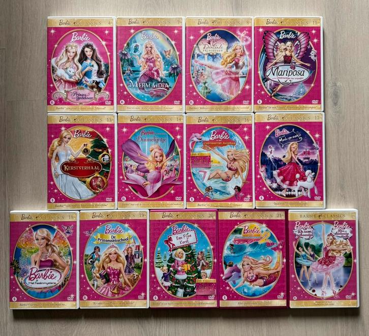 DVD | 12x Barbie Classics Collectie | Barbie Films, Cd's en Dvd's, Dvd's | Tekenfilms en Animatie, Zo goed als nieuw, Alle leeftijden
