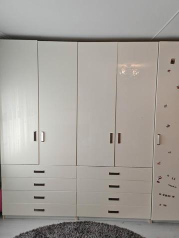 IKEA Kledingkast met Lades en Hangruimte
