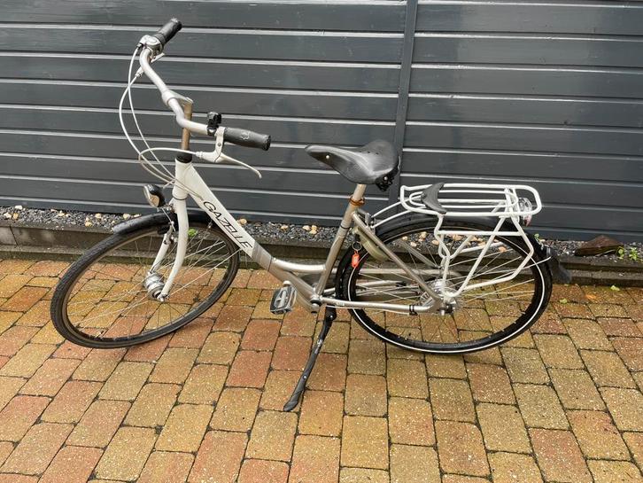 Gazelle 28 inch , 7 speed , framemaat 49 ,lage instap enz, Fietsen en Brommers, Fietsen | Dames | Moederfietsen, Gebruikt, Gazelle