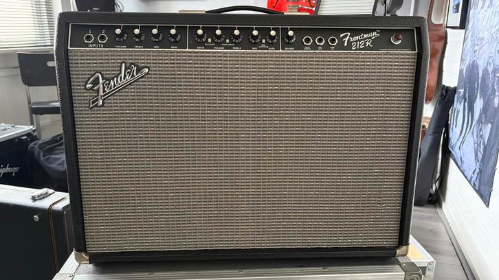 Fender Frontman 212R Gitaarcombo + flightcase. Prima Staat!, Muziek en Instrumenten, Versterkers | Bas en Gitaar, Zo goed als nieuw