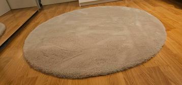 3 tapijten grijs creme/lichtbruin en lichtroze ong 140cm 