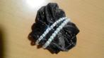 Armband 2x elastisch met strass en parels, Wit, Ophalen of Verzenden, Zo goed als nieuw, Elastiek