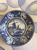 2 Delfts blauwe wandborden societi ceramique maastricht., Ophalen of Verzenden