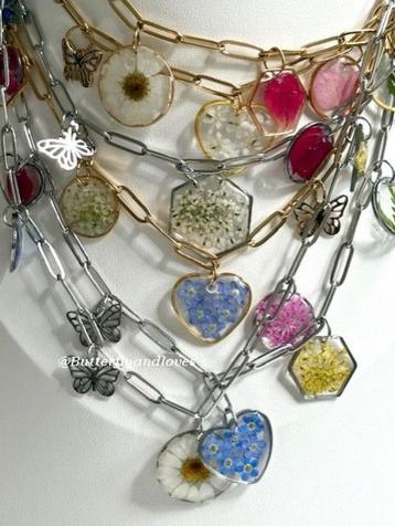 Statement Bedelketting echte bloemen bedels ketting Margriet beschikbaar voor biedingen