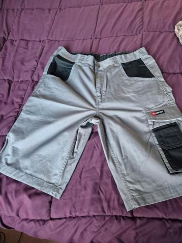 Korte werkbroek broek maat 54 beschikbaar voor biedingen