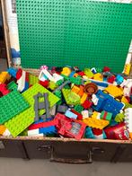 Grote koffer vol Duplo en bouwplaten, Ophalen, Zo goed als nieuw, Overige merken
