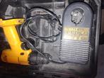 DeWalt boor machine + lader.》(geen accu)., Ophalen, Gebruikt, Boormachine, Variabele snelheid