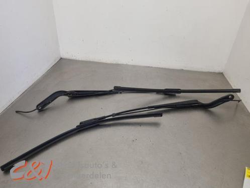 Ruitenwisserarm set van een Volkswagen Crafter, Auto-onderdelen, Overige Auto-onderdelen, Volkswagen, Gebruikt, 3 maanden garantie