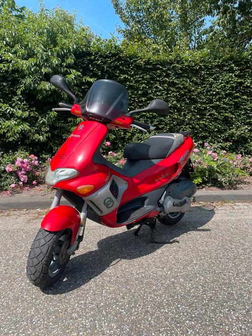 Gilera runner 125cc a1 sd, Fietsen en Brommers, Scooters | Piaggio, Zo goed als nieuw, Overige modellen, Ophalen