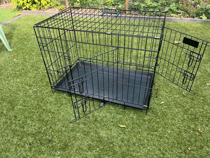Zwarte bench, inklapbaar, Dieren en Toebehoren, Hondenbenches, Zo goed als nieuw, Ophalen