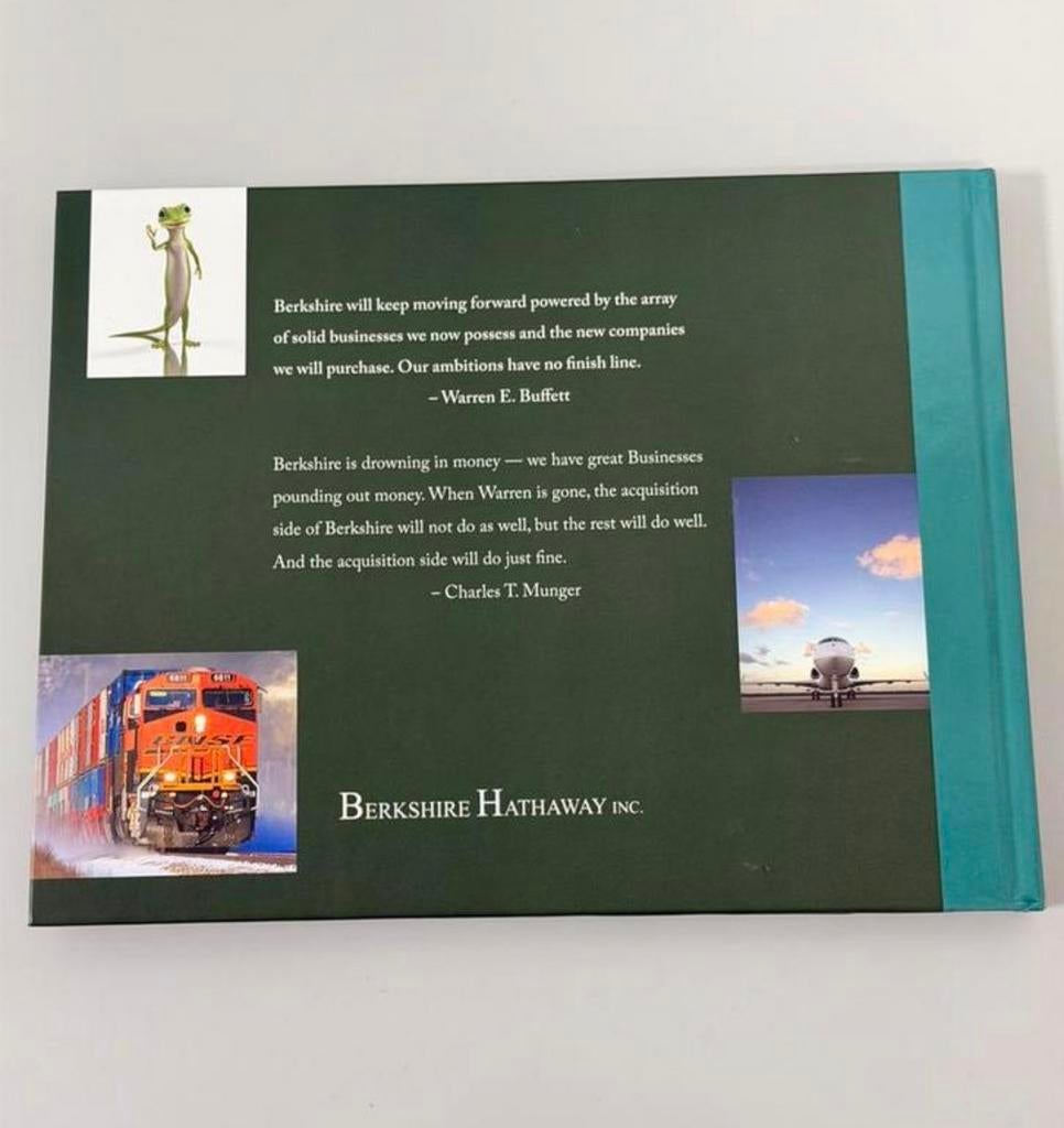 Berkshire Hathaway 60 Years Anniversary Book Warren Buffett, Ophalen of Verzenden, Nieuw, Economie en Marketing