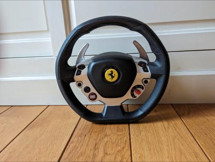 Thrustmaster Ferrari 458 Italia add-on, Spelcomputers en Games, Spelcomputers | Xbox | Accessoires, Zo goed als nieuw, Xbox One