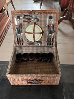 Antieke picknickmand met servies, Ophalen, Gebruikt