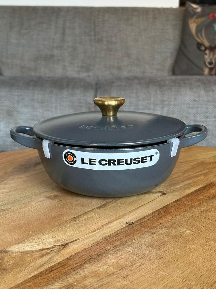 Le Creuset gietijzeren Marmite 18 cm – Graphite, Huis en Inrichting, Keuken | Potten en Pannen, Zo goed als nieuw, Koekenpan of Braadpan