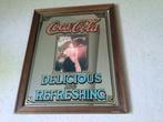 Coca cola spiegel.  Lengte 60 cm Breed 47 cm, Verzamelen, Ophalen, Zo goed als nieuw, Reclamebord