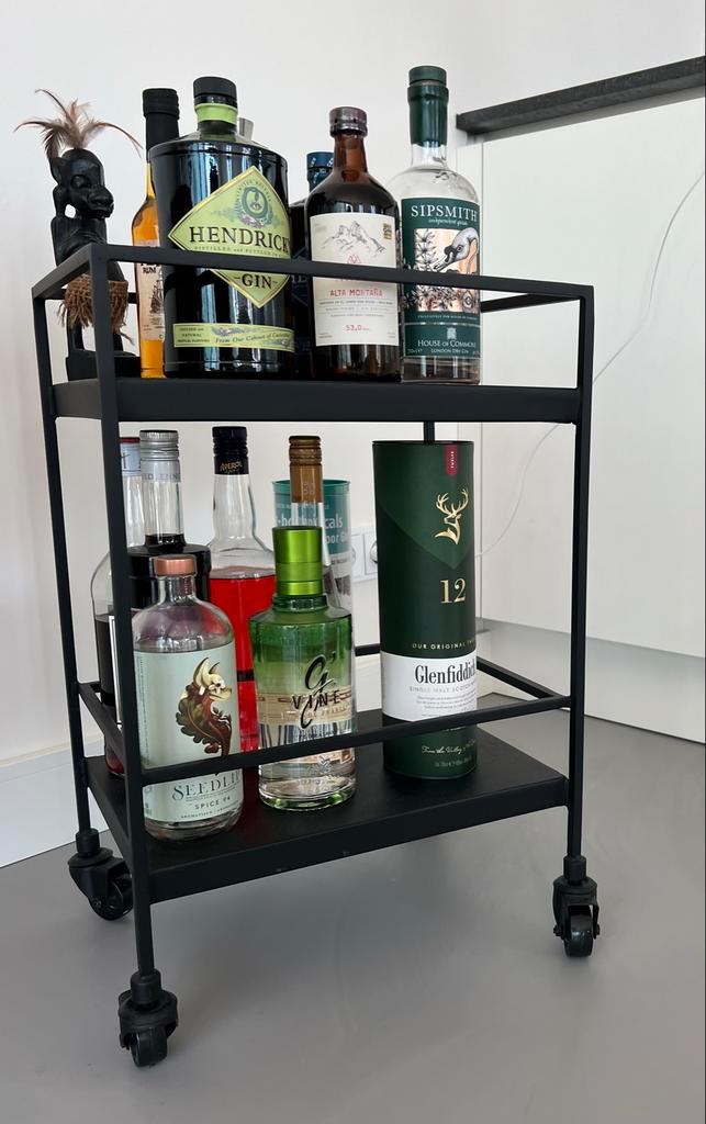 Moderne Zwarte Drinks Trolley - Stijlvol & Mobiel, Huis en Inrichting, Tafels | Sidetables, Zo goed als nieuw, 50 tot 100 cm, Rechthoekig