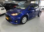 Toyota Yaris 1.5 Hybrid 115 Comfort, Auto's, 450 kg, Gebruikt, Euro 6, Blauw