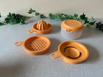 TUPPERWARE koksmaatje rasp - eischeider - citruspers ORANJE beschikbaar voor biedingen