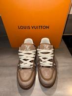 Louis Vuitton Trainer Sneakers, Bruin, Nieuw, Ophalen of Verzenden, Sneakers of Gympen