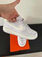 Nike airforce one maat 41 2x gedragen!, Ophalen of Verzenden, Zo goed als nieuw, Wit