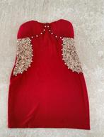 Rode jurk met pailletten goud maat 36, Kleding | Dames, Gelegenheidskleding, Verzenden, Cocktailjurk, Zo goed als nieuw, Maat 36 (S)
