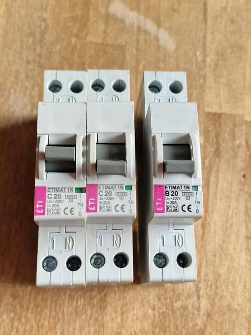 ETI B20/C20 automaat ETIMAT,  2st beschikbaar, Doe-het-zelf en Verbouw, Elektra en Kabels, Nieuw, Overige typen, Verzenden