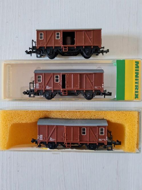 3 Minitrix goederenbegeleidingswagons 3500, Hobby en Vrije tijd, Modeltreinen | N-Spoor, Gebruikt, Wagon, Gelijkstroom, Trix, Ophalen of Verzenden