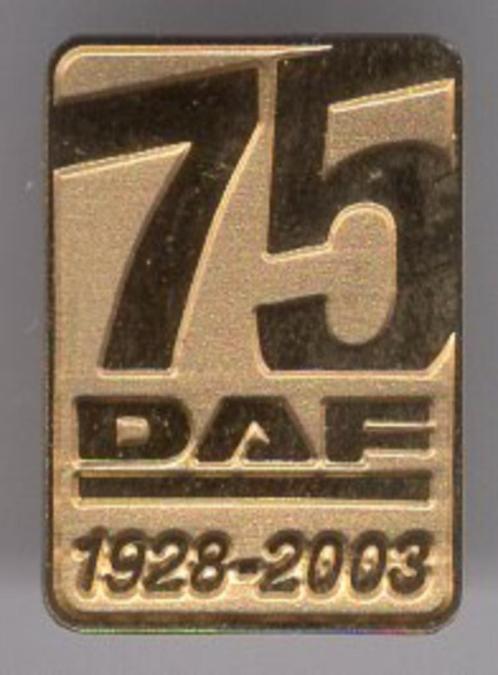 DAF 75 jaar 1928 - 2003 koper auto PIN ( BLAD4_404 ), Verzamelen, Speldjes, Pins en Buttons, Nieuw, Speldje of Pin, Transport