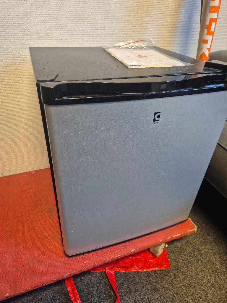 Candor Koelkast / minifridge type CR-40a, Witgoed en Apparatuur, Ophalen, Minder dan 45 cm, 160 cm of meer, Minder dan 75 liter