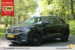 Volkswagen T-Roc 1.5 TSI R-Line | ACC | Camera (bj 2021), 1258 kg, Zwart, 4 cilinders, Zwart