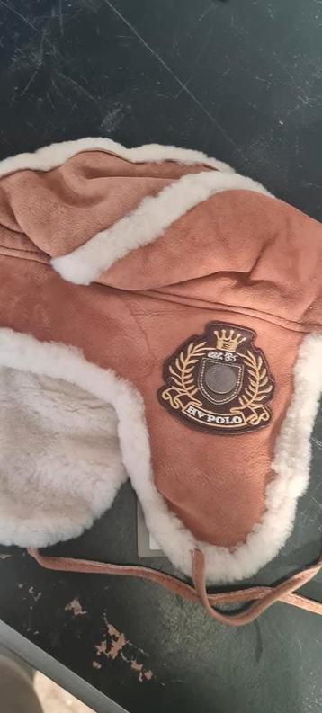 Nieuwe Hv polo mutsen  beschikbaar voor biedingen