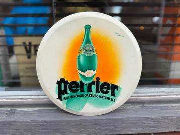 Vintage Perrier Reclamebord beschikbaar voor biedingen