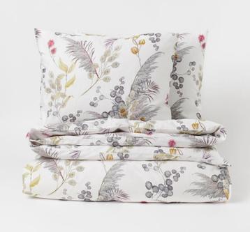 Roomwit bloemen H&M dekbedset dekbedovertrek 200x220 cm beschikbaar voor biedingen