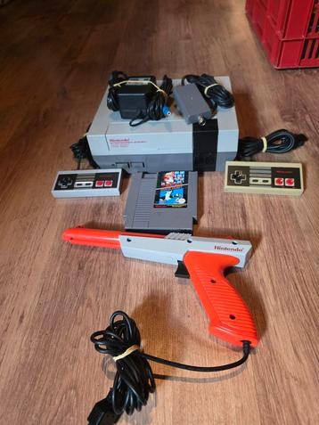 Nintendo nes action set  beschikbaar voor biedingen